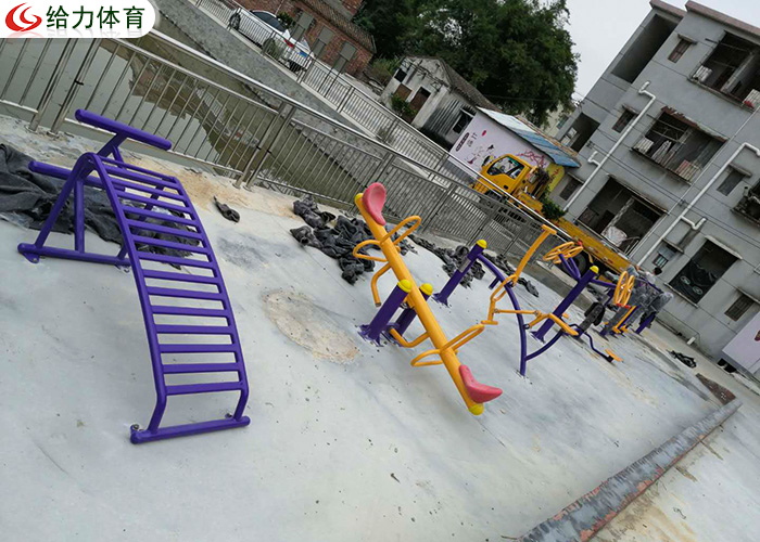 戶外健身器材