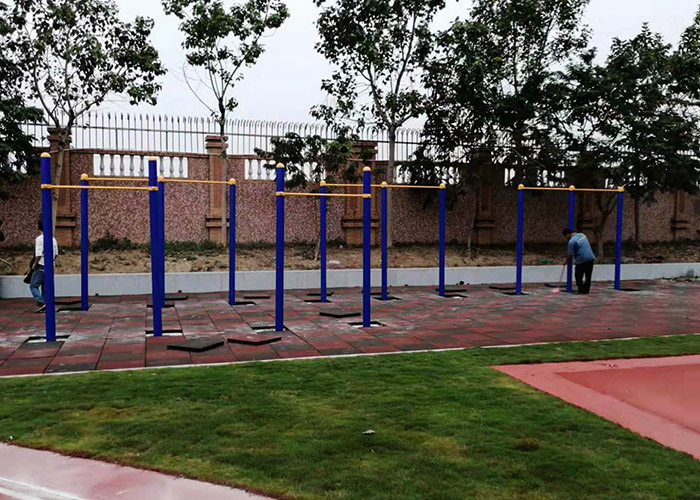 學(xué)校健身器材