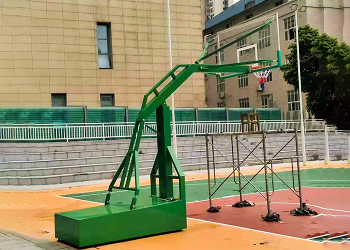 移動(dòng)籃球架