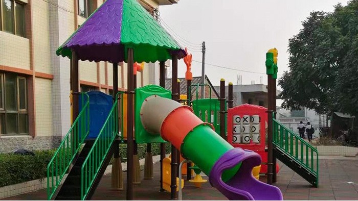 小區(qū)兒童滑梯廠家